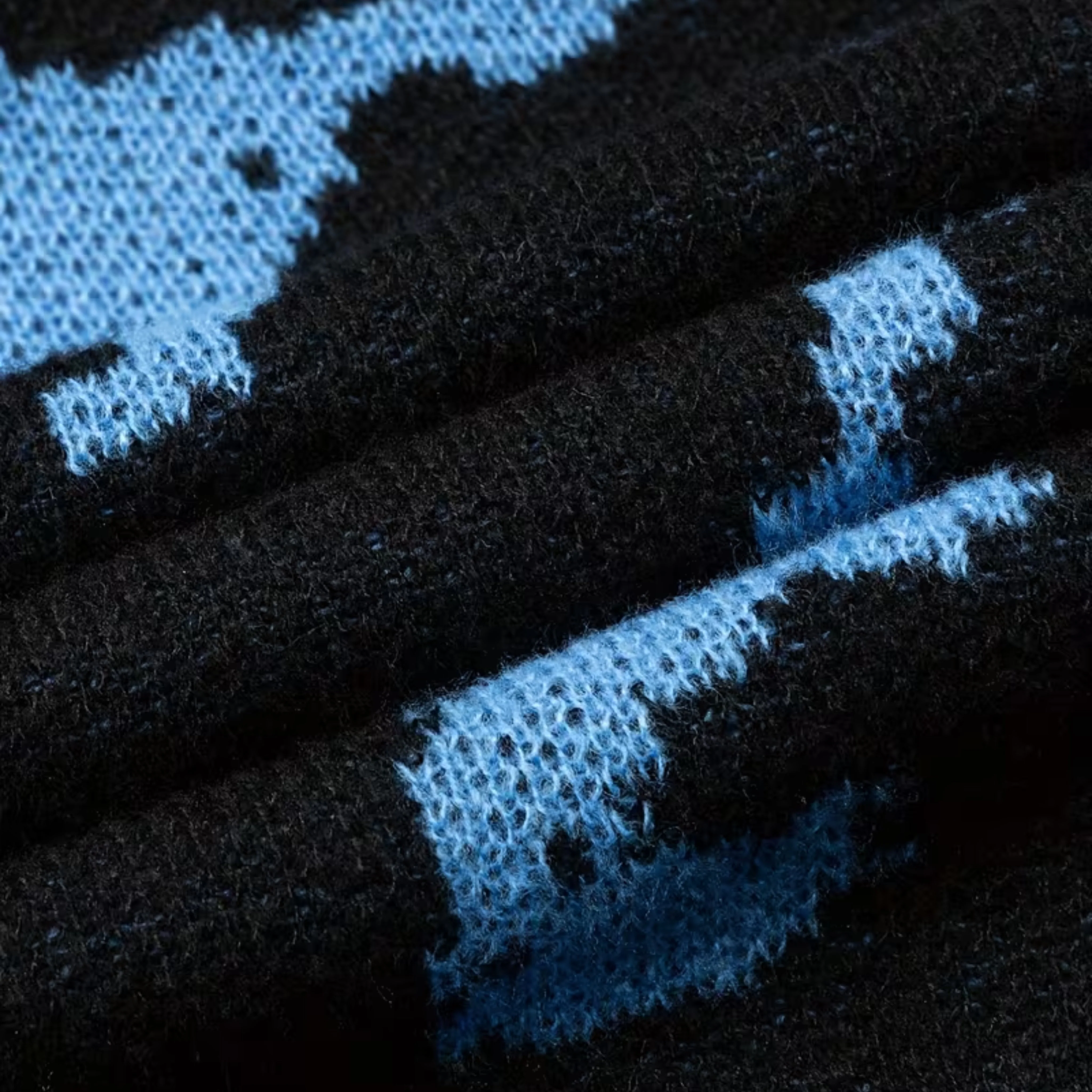 ABSTRACT SWEATER - Image 28