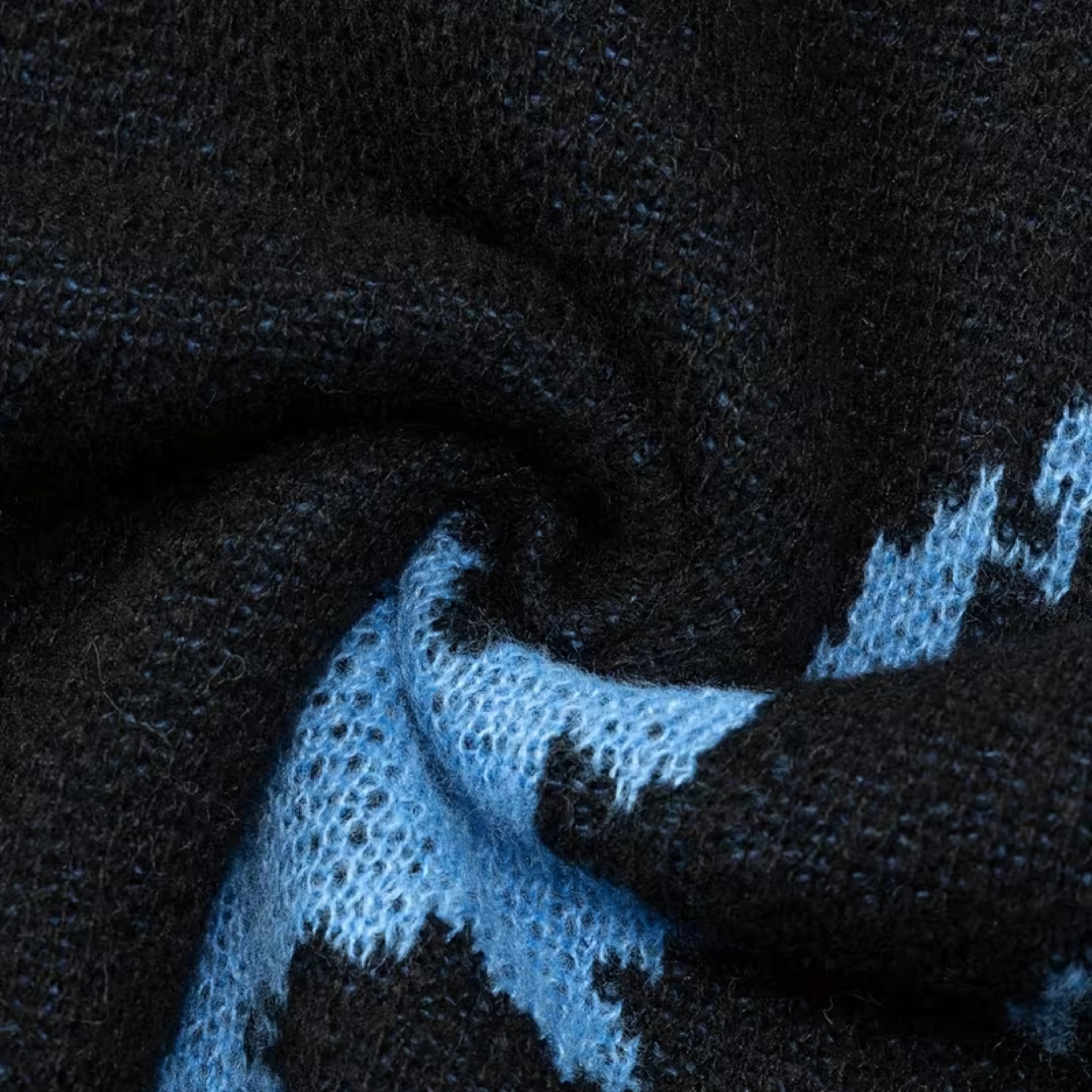 ABSTRACT SWEATER - Image 29