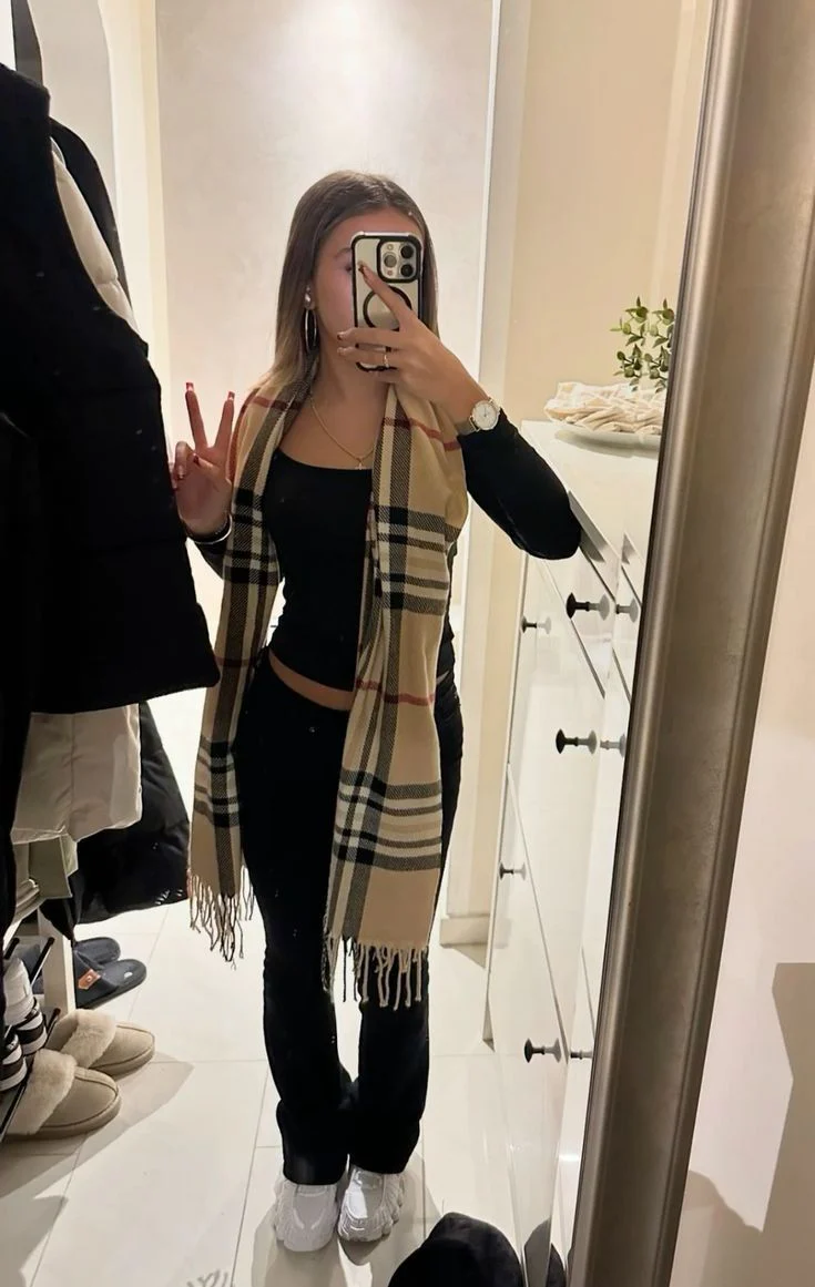 CHEQUERED CASHMERE SCARF - Image 3