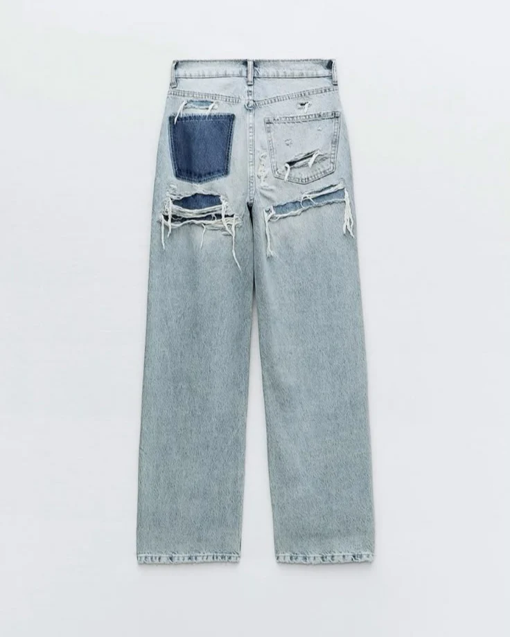 RIPPED STRAIGHT LEG JEANS