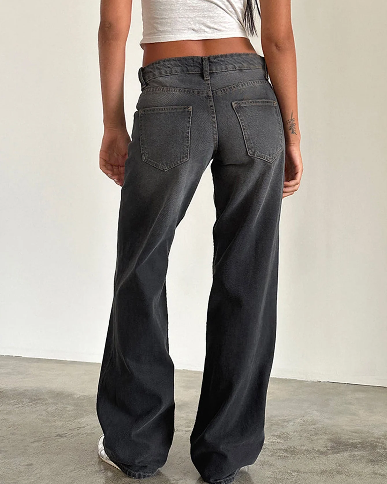 MIA LOW RISE JEANS - Image 9