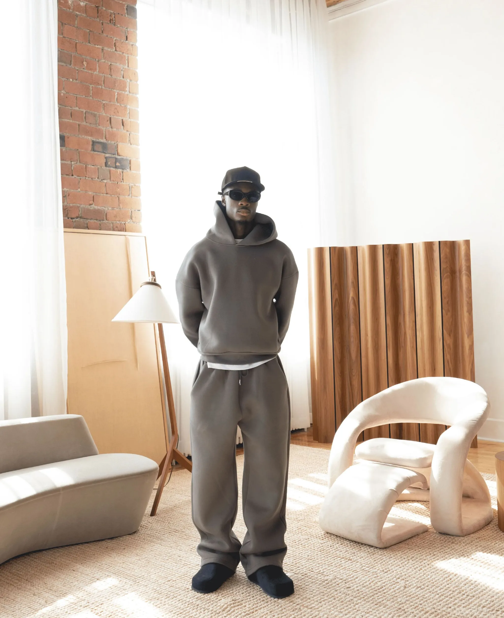MINIMALIST TRACKSUIT - Image 5