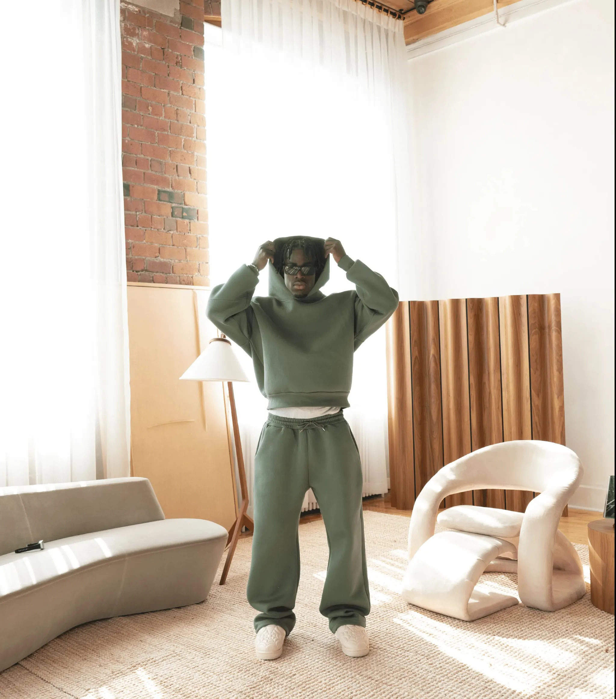 MINIMALIST TRACKSUIT - Image 7